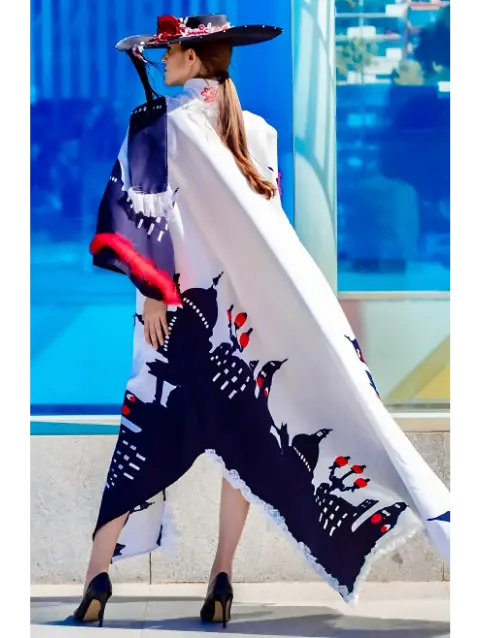 Maravilla Imperial | Vestido Kimono Alta Costura con Pamela y Cristales Swarovski