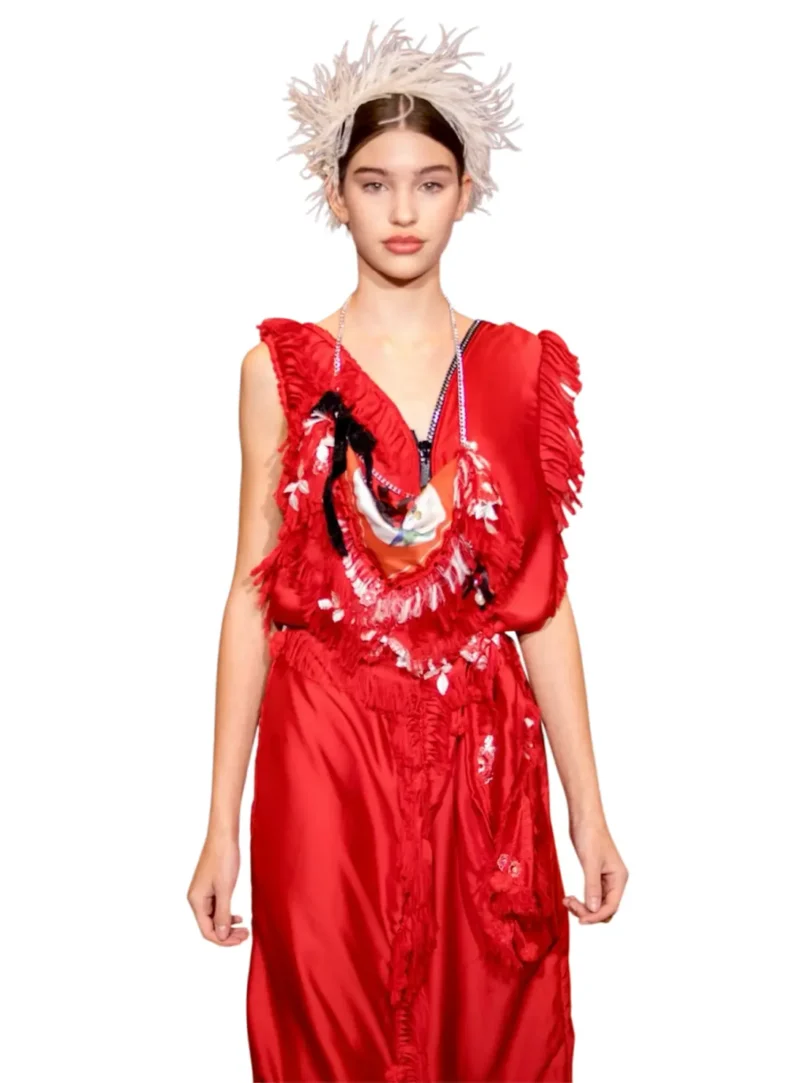Vestido “Suspiro Andaluz”: Elegancia y Comodidad con Sabor Español