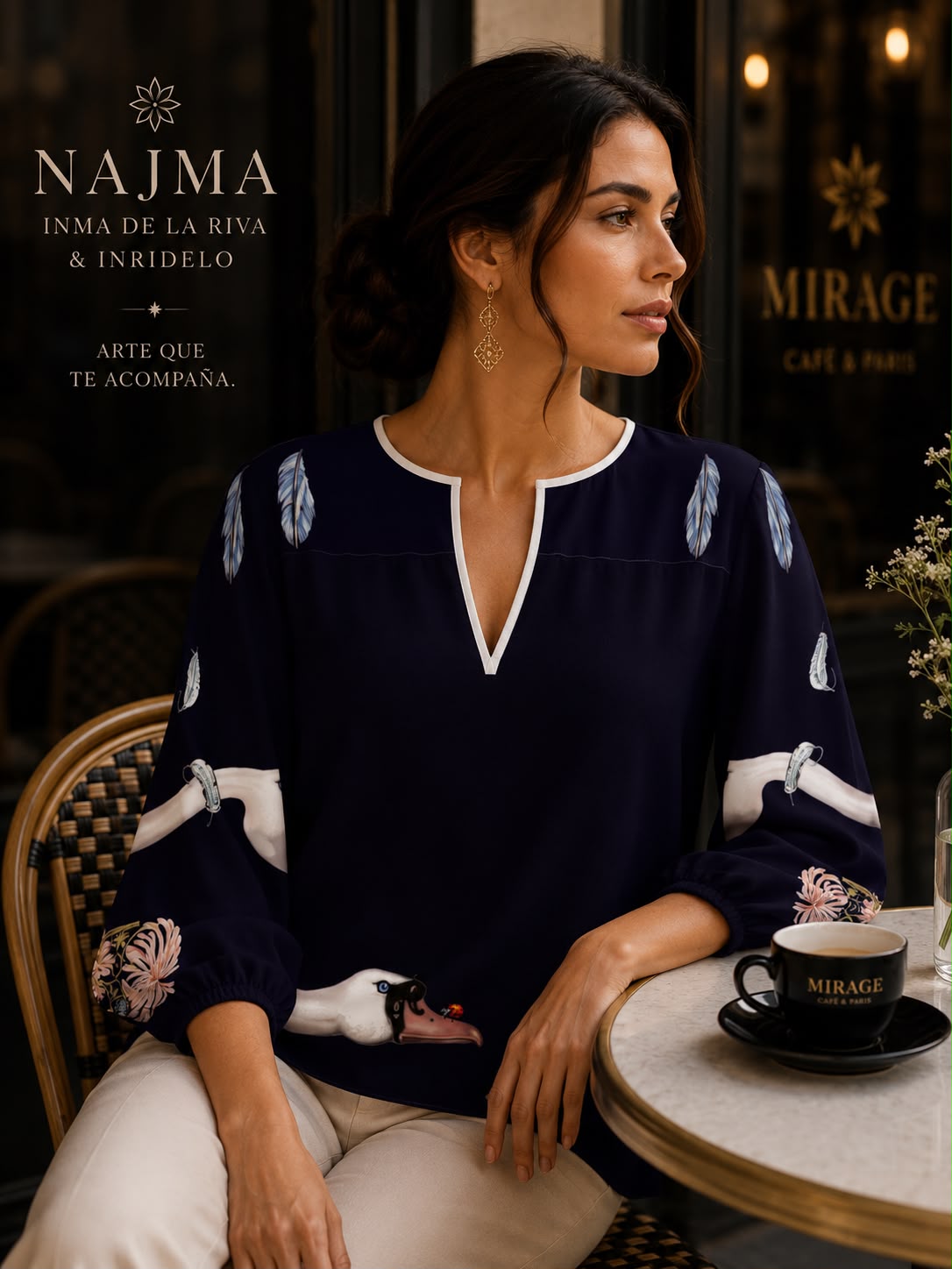 Blusa "Los Cisnes": Serenidad y Estilo - Imagen 3